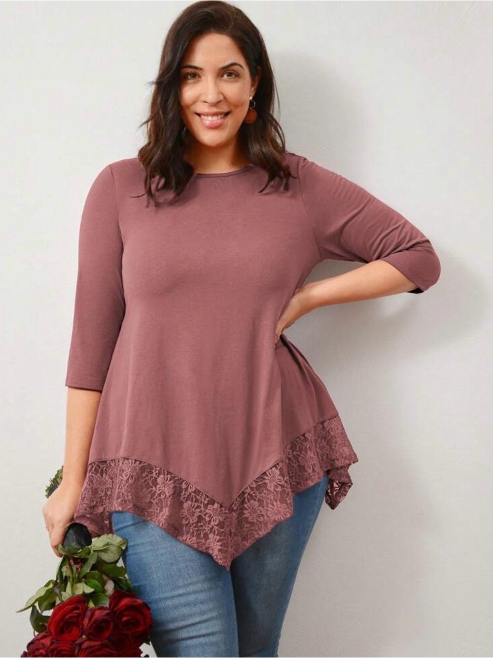 Emery Rose Plus Size Lace Asymmetrical 3/4 Length Shirt